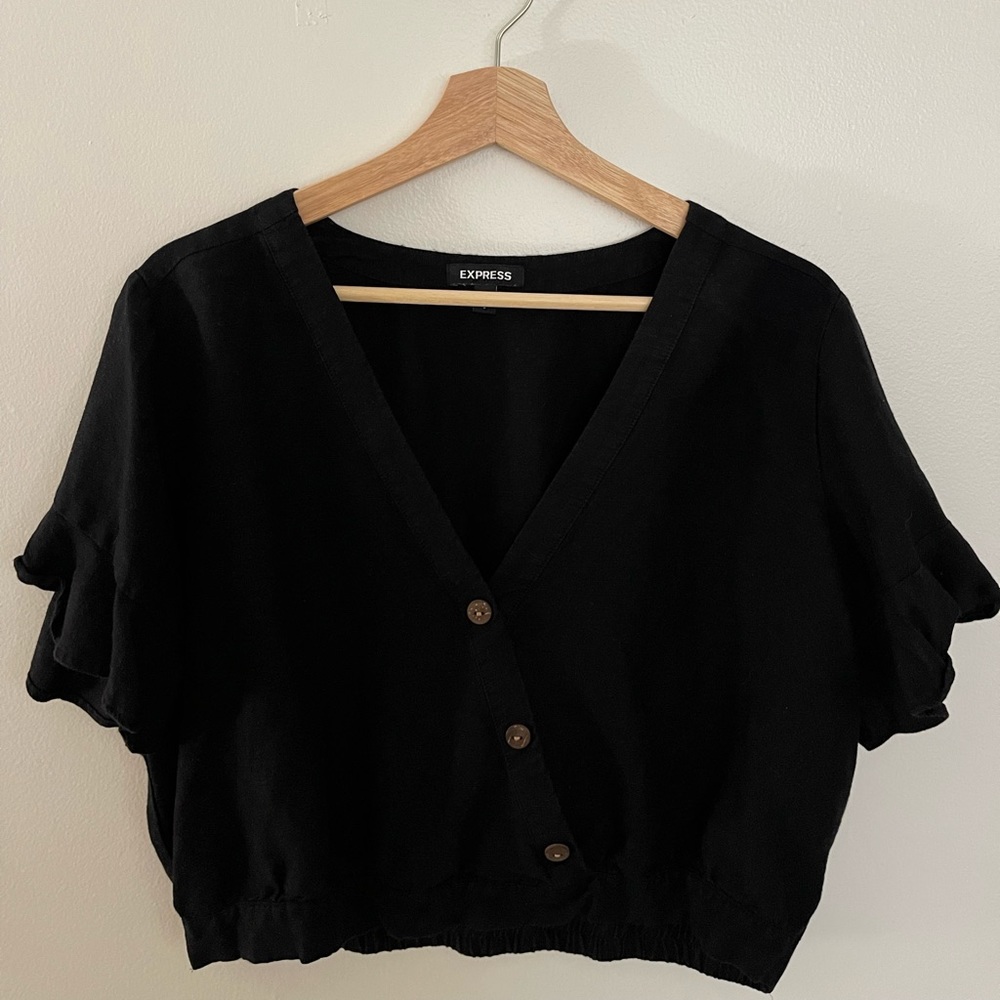 Cropped black Ruffled Blouse - Picture 2 of 3